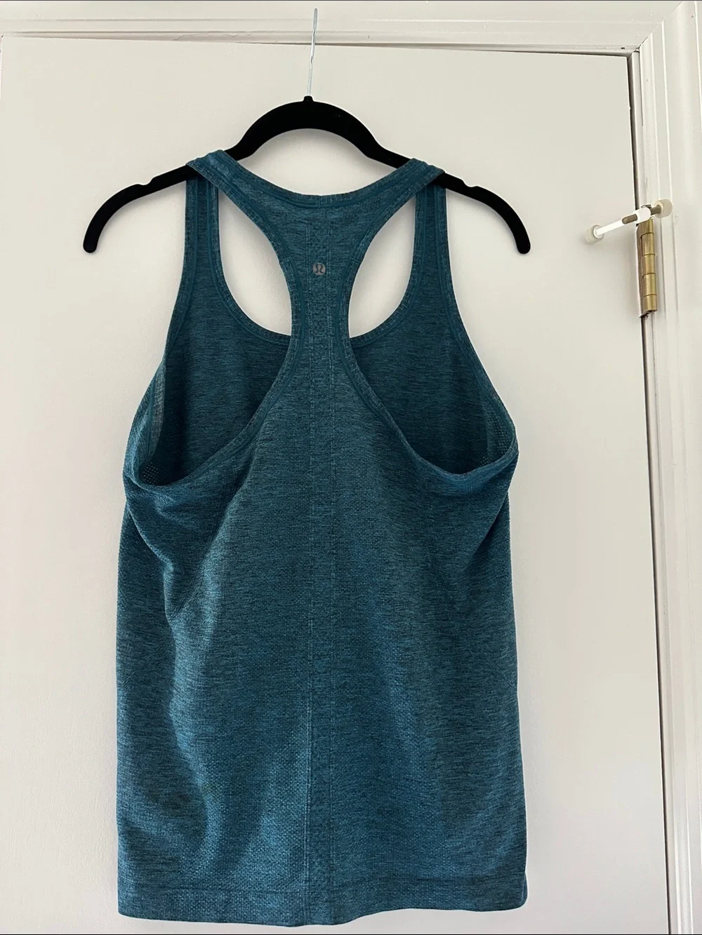 Lululemon Swiftly Tech Racerback Tank in Blue | Size 10
